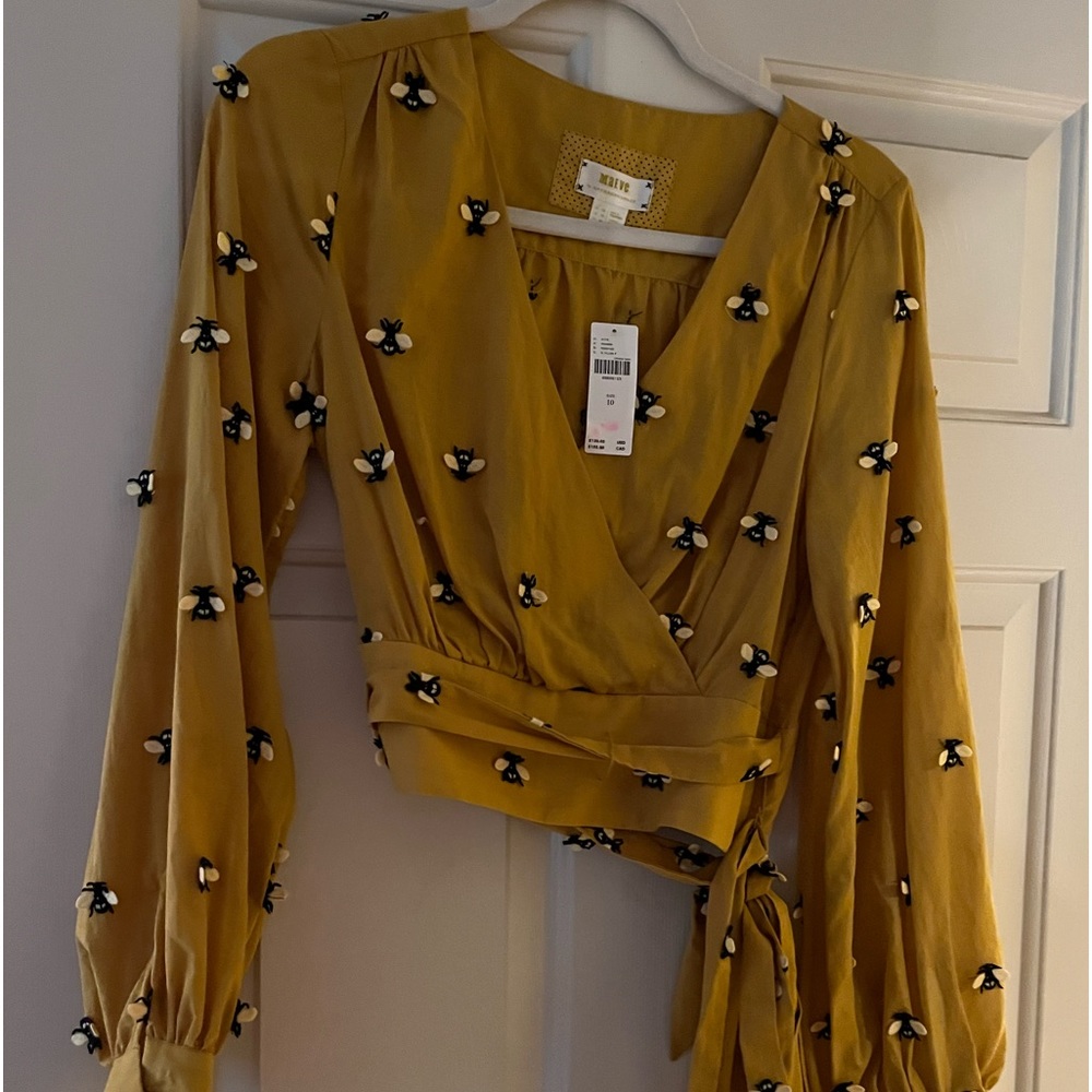 Anthropologie Maeve bumblebee blouse. New with tags size 10 Medium